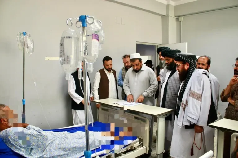 معین وزارت صحت عامه : در ارائه خدمات صحی نباید هیچ‌گونه مانع و تأخیری ایجاد شود