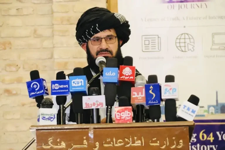 معین وزارت اطلاعات و فرهنگ: مطالعه و کتاب‌خوانی در رشد و پیشرفت جامعه نقش اساسی دارد