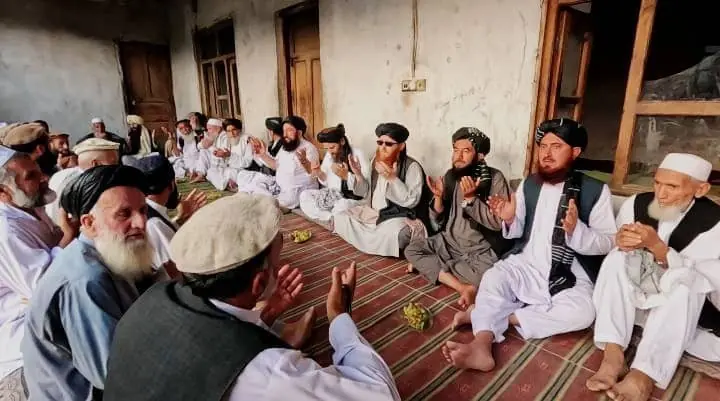 به دشمنی ۴۷ ساله سه قوم در لغمان پایان داده شد