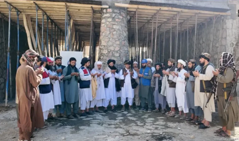 یک پل در بادغیس به بهره برداری رسید