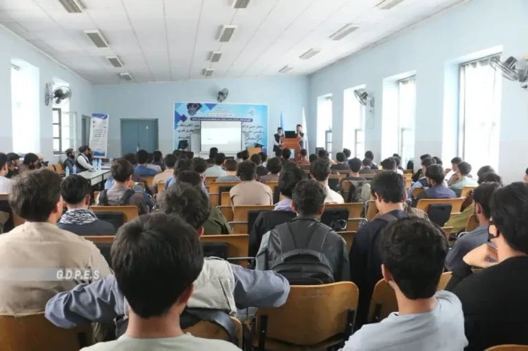 سمینار آموزشی ارزش ورزش از نظر اسلام و صحت برگزارشد 
