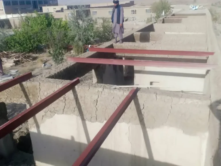 بیست صنف درسی در مدارس دینی پکتیکا ساخته می شود