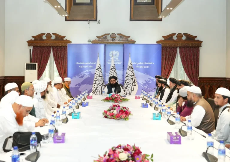 دیدار مولوی متقی با هیئتی از علما، تاجران و صنعت‌کاران بنگله‌دیش