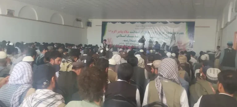 برگزاری عروسی دسته‌جمعی ۱۲۰ زوج جوان در دایکندی