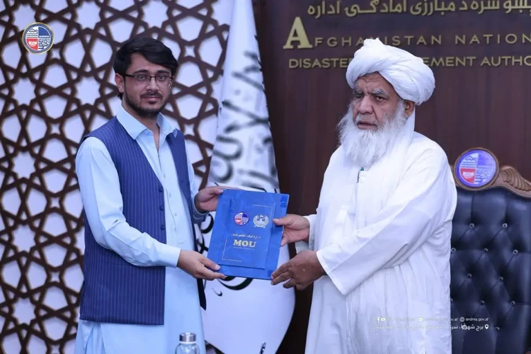 تفاهمنامه ۱۲۹ هزار و ۸۰۰ دالری برای حمایت از آسیب‌دیدگان ننگرهار و نورستان امضا شد