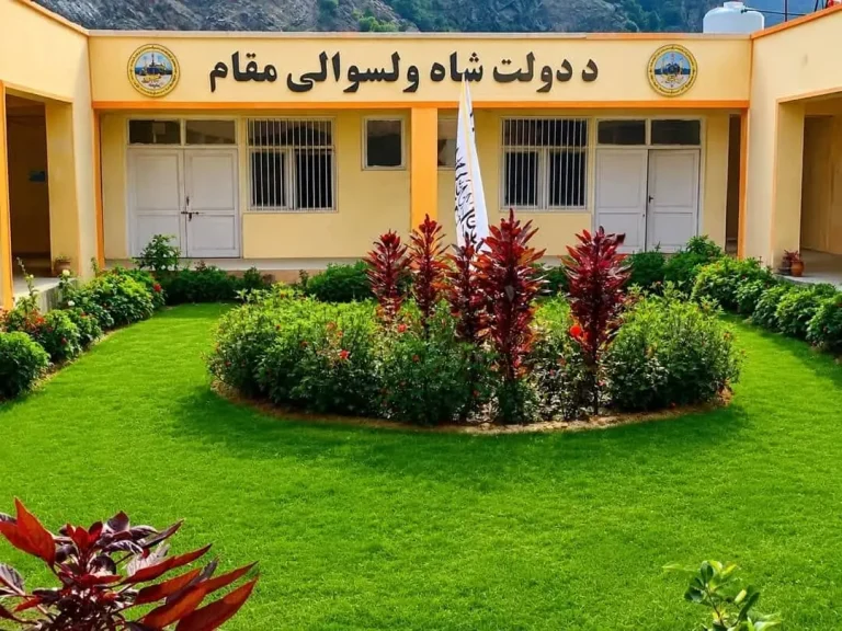 دشمنی ۸۵ ساله میان دو قوم در لغمان به دوستی مبدل شد