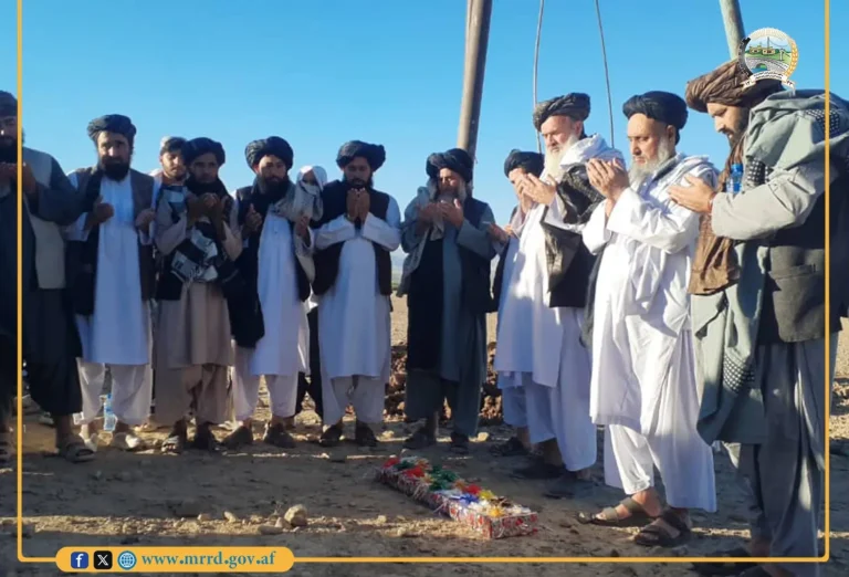 آب‌آشامیدنی برای یک‌هزارو۵۰۰ خانواده در ارزگان تامین می‌شود