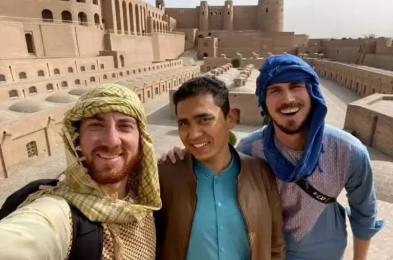 ثبت ورود و خروج بیش از ۱۵ هزار شهروند خارجی در شش ماه نخست سال روان