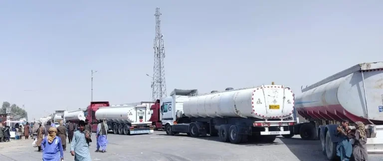 بیش‌از ۴۰ محموله تیل بی‌کیفیت به کشور مبداء مسترد شد