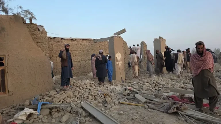 چهارغیر نظامی در حملات نظامیان پاکستان در هلمند به شهادت رسیدند