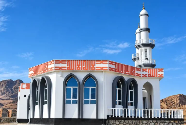 ساختمان جدید یک مسجد در فراه به بهره‌برداری رسید