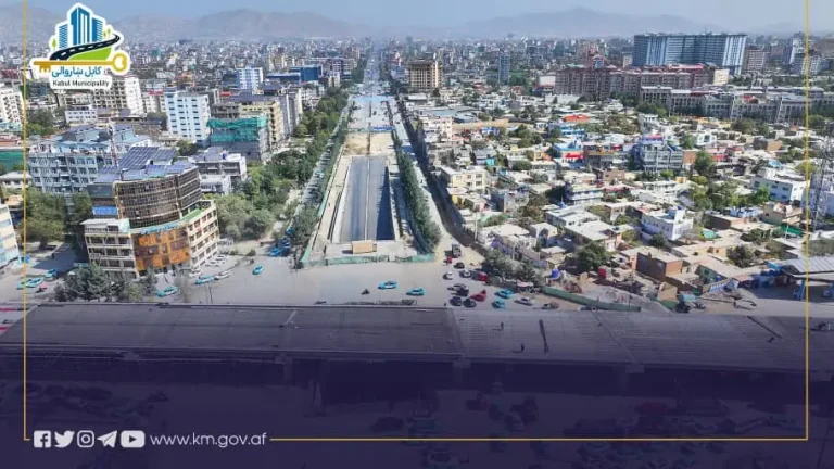 روند نصب گادرهای پیش‌ساخت پل هوایی چهارراهی بره‌کی تکمیل شد