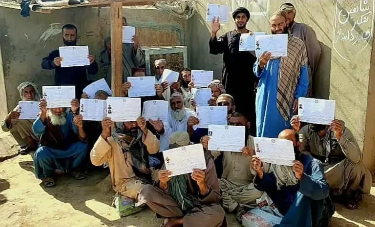 صحت یابی  بیش از ۱۰۰ معتاد به مواد مخدر درمرکزدرمانی فراه