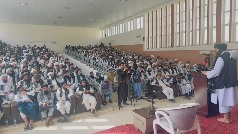 حمایت ۵۰۰ عالم دین در پنجشیر از نظام اسلامی