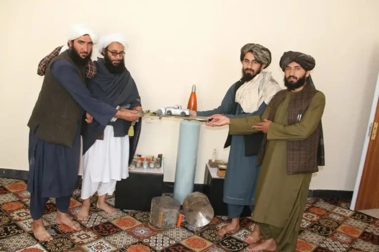 بیست‌ویک اثر جهادی به ریاست اطلاعات و فرهنگ غزنی سپرده شد