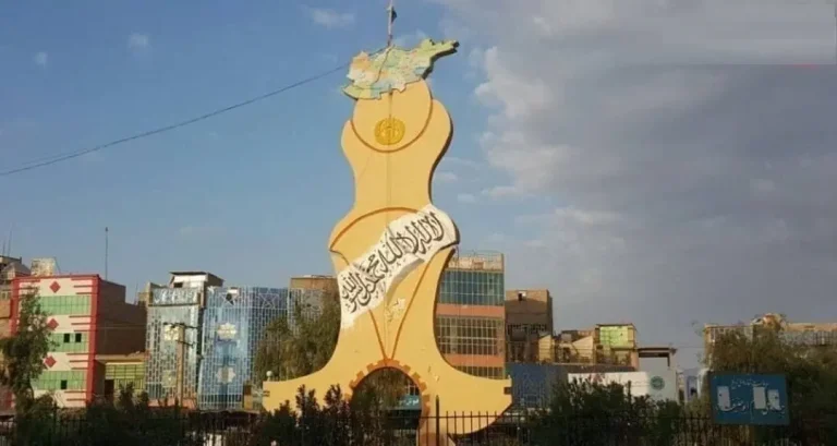 معین وزارت امور سرحدات، اقوام و قبایل، وضعیت مناطق سرحدی در نیمروز را بررسی کرد