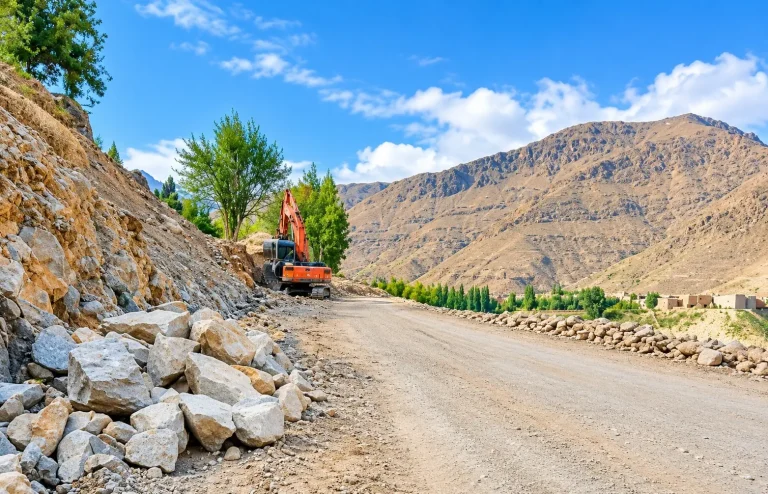 کار احداث سرک میان دولت‌شاه و فراشغان آغاز شد