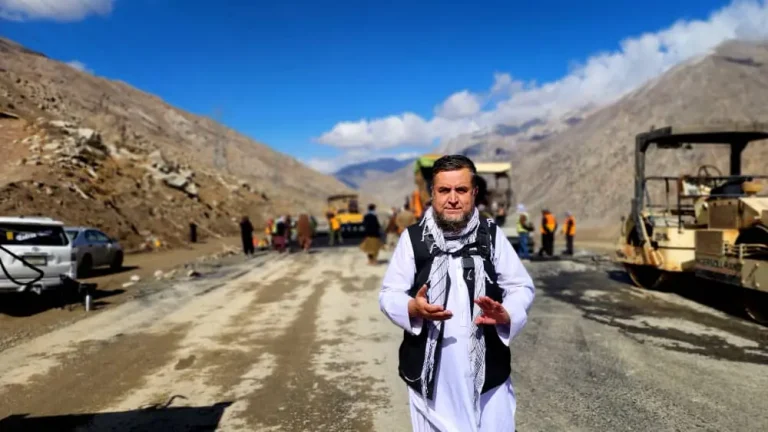 کار بازسازی سرک سالنگ شمالی تا یک ماه دیگر تکمیل می‌شود