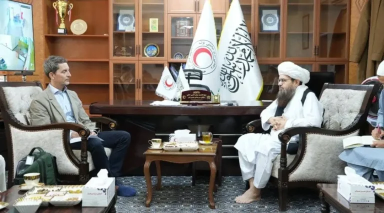 هلال احمر افغانی خواهان گسترش کمک‌های بشردوستانه به نیازمندان شد
