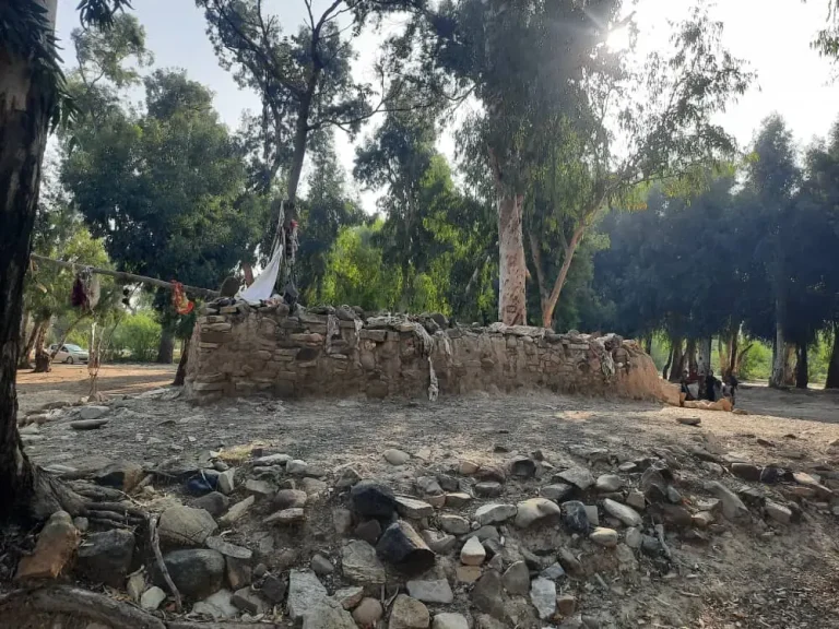 جلوگیری از حفاری غیرقانونی در نزدیک زیارتی تاریخی در خوست 