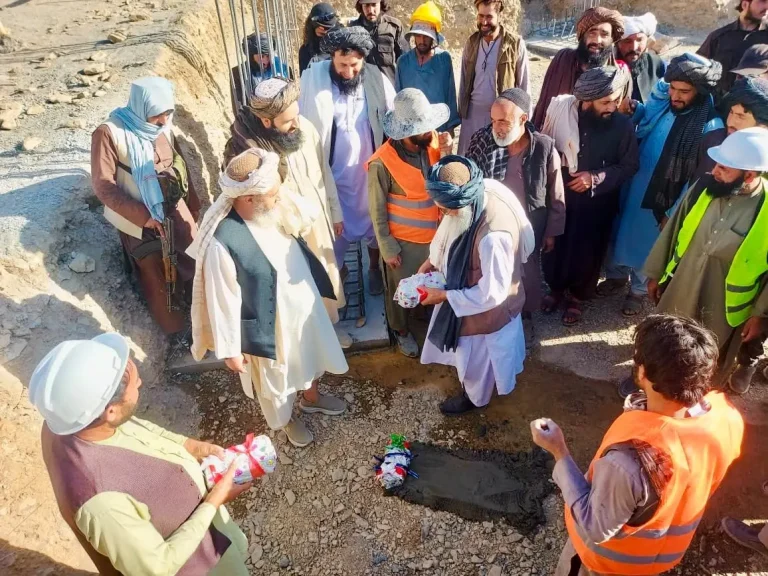 کار ساخت دو مرکز صحی با هزینه ۶۸ میلیون افغانی در زابل آغاز شد