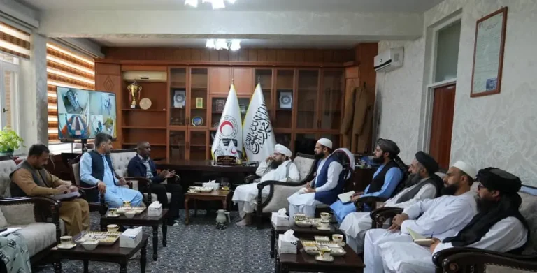 رییس هلال احمر افغانی خواهان تقویت سیستم مالی هلال‌احمر افغانی شد