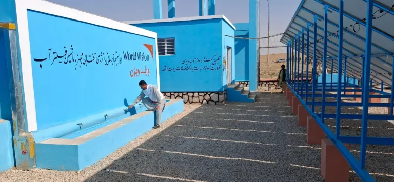 صدها خانواده در شهرک مهاجرین فاریاب به آب آشامیدنی صحی دست یافتند